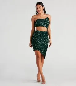 Windsor. Talia Cutout Sequin Short Formal Dress
