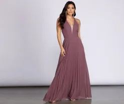 Windsor. Vada Pleated Chiffon Halter Dress -Bridal Dresses popular shop 05002 0928 4 a1b8bb14 058d 474f 8085 1ec03d2a370d