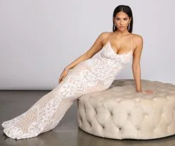 Windsor. Blair Sequin Scroll Sleeveless Formal Dress