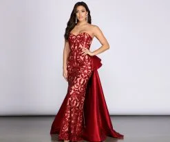 Windsor. Galina Formal Sleeveless Sequin Dress