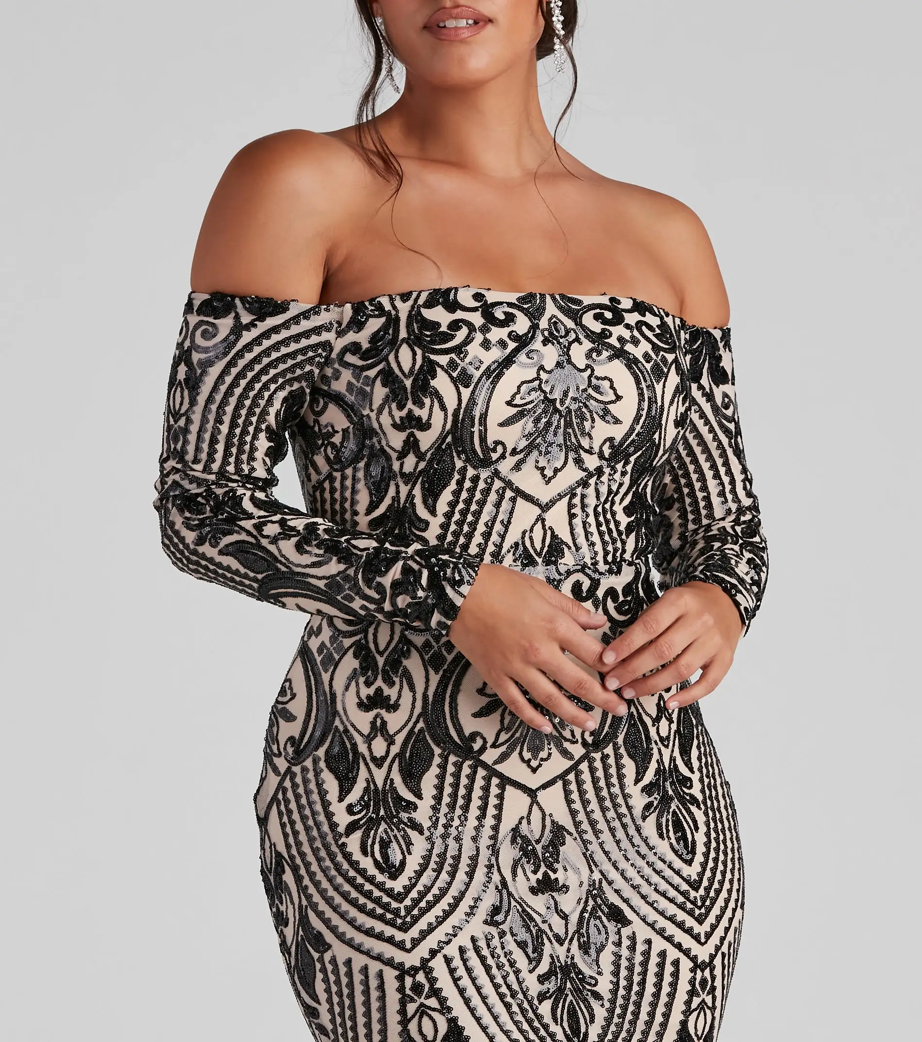 Windsor. Paityn Formal Off-The-Shoulder Sequin Dress 6 Windsor. Paityn Formal Off-The-Shoulder Sequin Dress - Image 4
