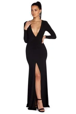 Windsor. Denise Formal Plunging Ruched Dress