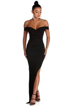 Windsor. Angeline Formal High Slit Dress