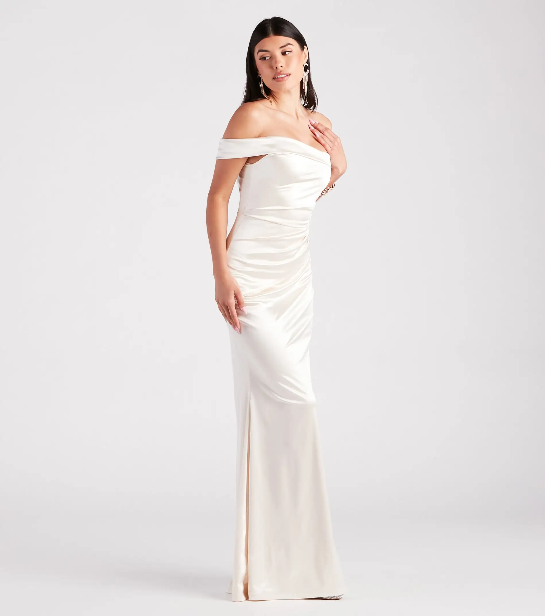 Windsor. Zoey Formal One-Shoulder Satin Mermaid Dress 5 Windsor. Zoey Formal One-Shoulder Satin Mermaid Dress - Image 3