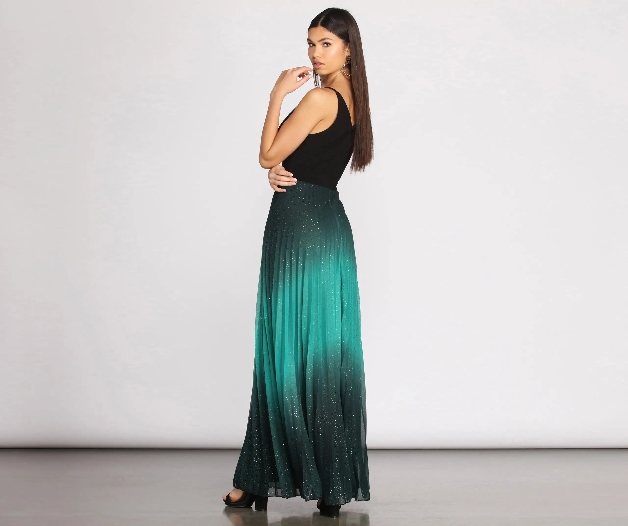 Windsor. Mishka Pleated Ombre Formal Dress 4 Windsor. Mishka Pleated Ombre Formal Dress - Image 2