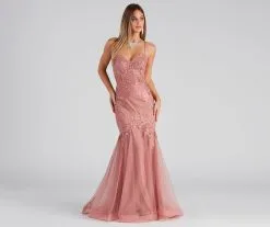 Windsor. Jenika Formal Embroidered Ball Gown