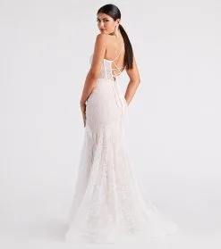 Windsor. Annalee Lace Corset Mermaid Gown