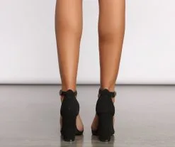 Windsor. Classic Chic Square Toe Block Heels 9 Windsor. Classic Chic Square Toe Block Heels -Bridal Dresses popular shop 07401 2189 3