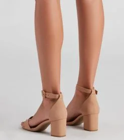 Windsor. Chic Basic Wide-Fit Block Heels -Bridal Dresses popular shop 07401 2802 4 5556cb02 a014 463b 9329 b0f11cb80705