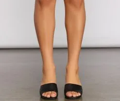 Windsor. Anything But Basic Mules -Bridal Dresses popular shop 07401 3006 3