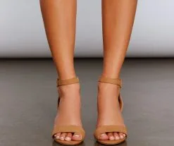 Windsor. Must-Have Basic Short Block Heels -Bridal Dresses popular shop 07401 3388 2 e9f331f0 01b6 4106 b2f7 5af587794efd