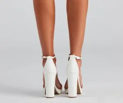 Windsor. Major Trendsetter Faux Leather Platform Heels 9 Windsor. Major Trendsetter Faux Leather Platform Heels -Bridal Dresses popular shop 07401 3814 4