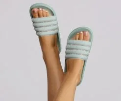 Windsor. Straight Chillin' Rhinestone Slides