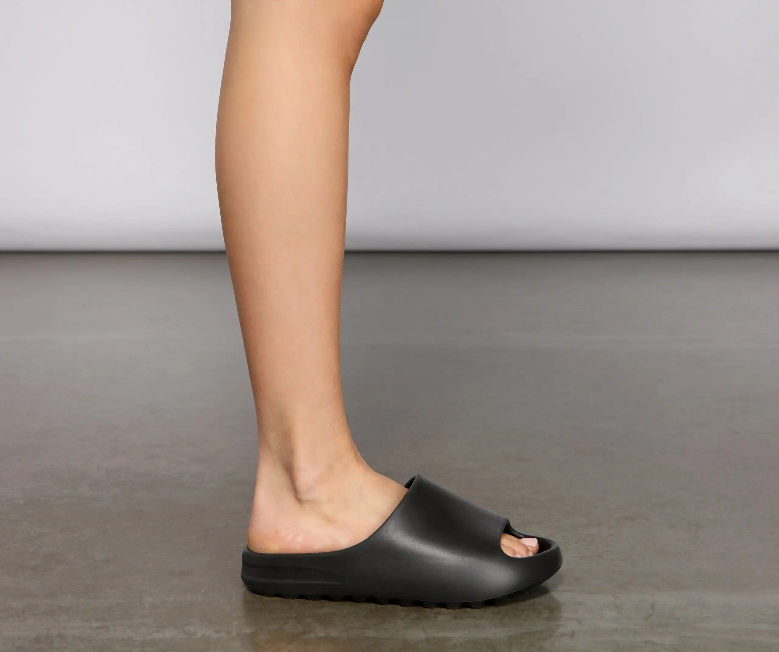 Windsor. Essential Basic Lug Sole Slides 10 Windsor. Essential Basic Lug Sole Slides - Image 8