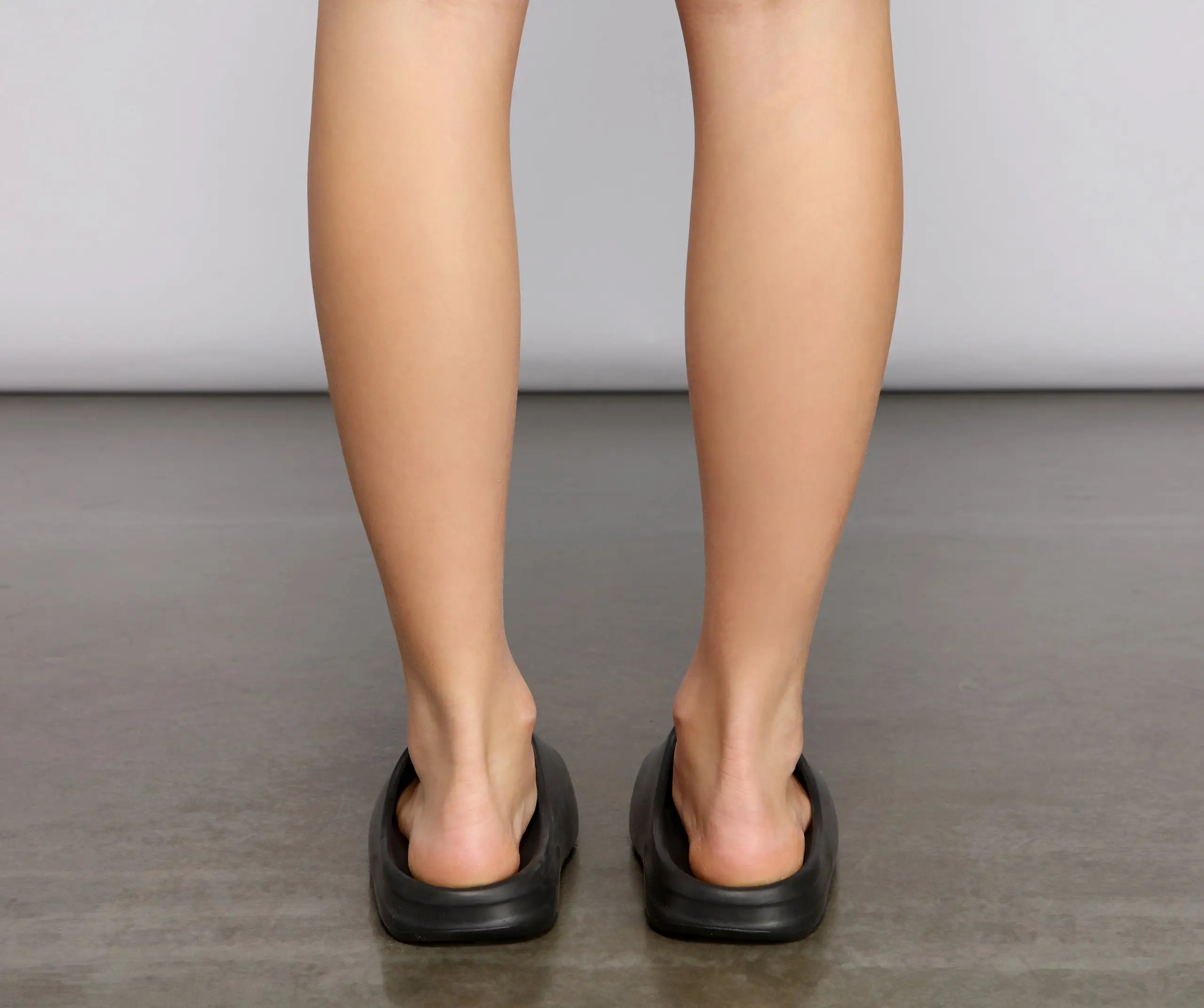 Windsor. Essential Basic Lug Sole Slides 11 Windsor. Essential Basic Lug Sole Slides - Image 9