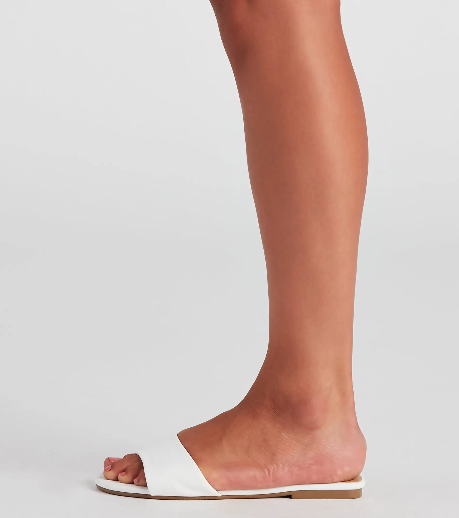 Windsor. Simple Chic Everyday Slide Sandals 5 Windsor. Simple Chic Everyday Slide Sandals - Image 3