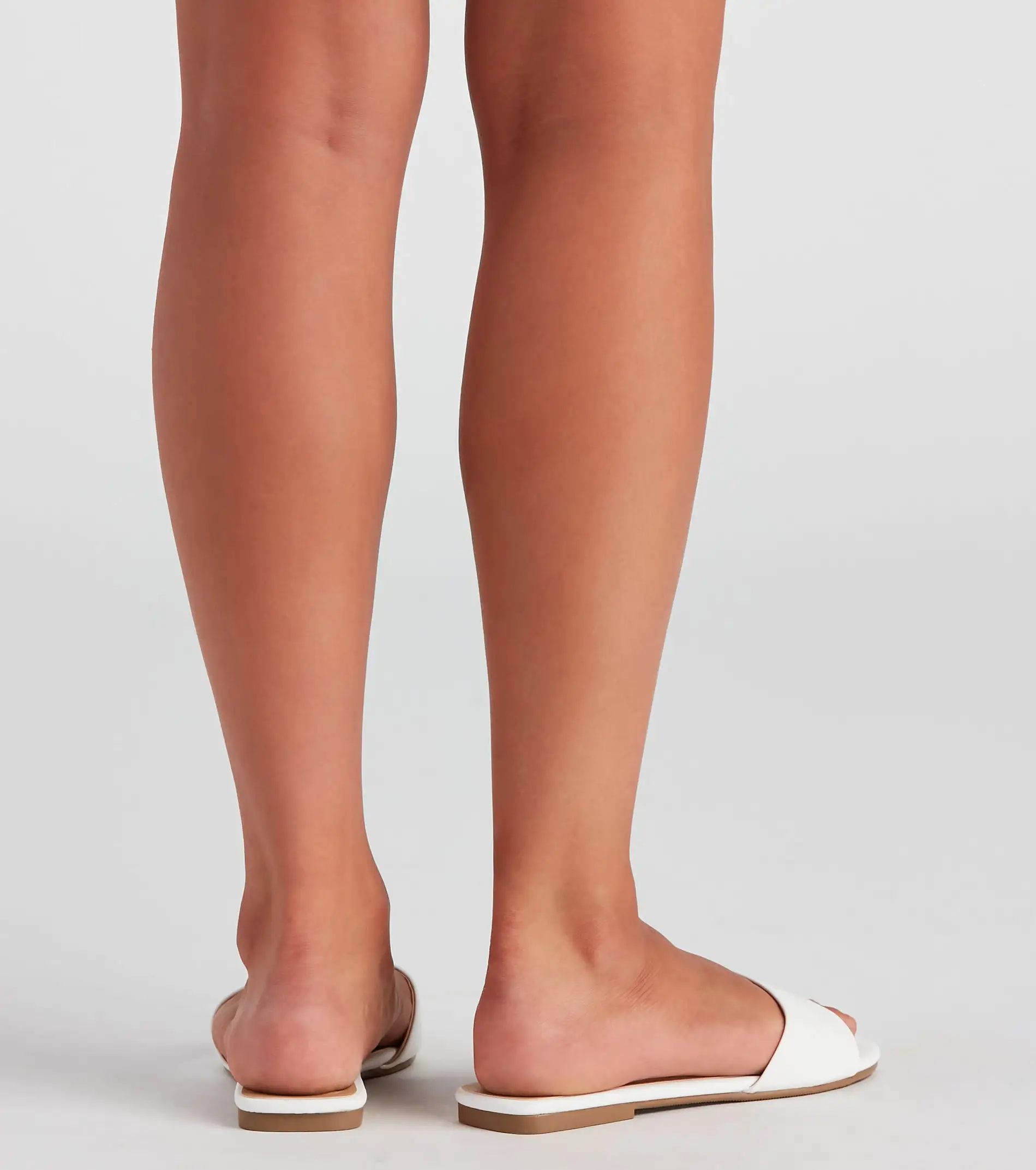 Windsor. Simple Chic Everyday Slide Sandals 6 Windsor. Simple Chic Everyday Slide Sandals - Image 4